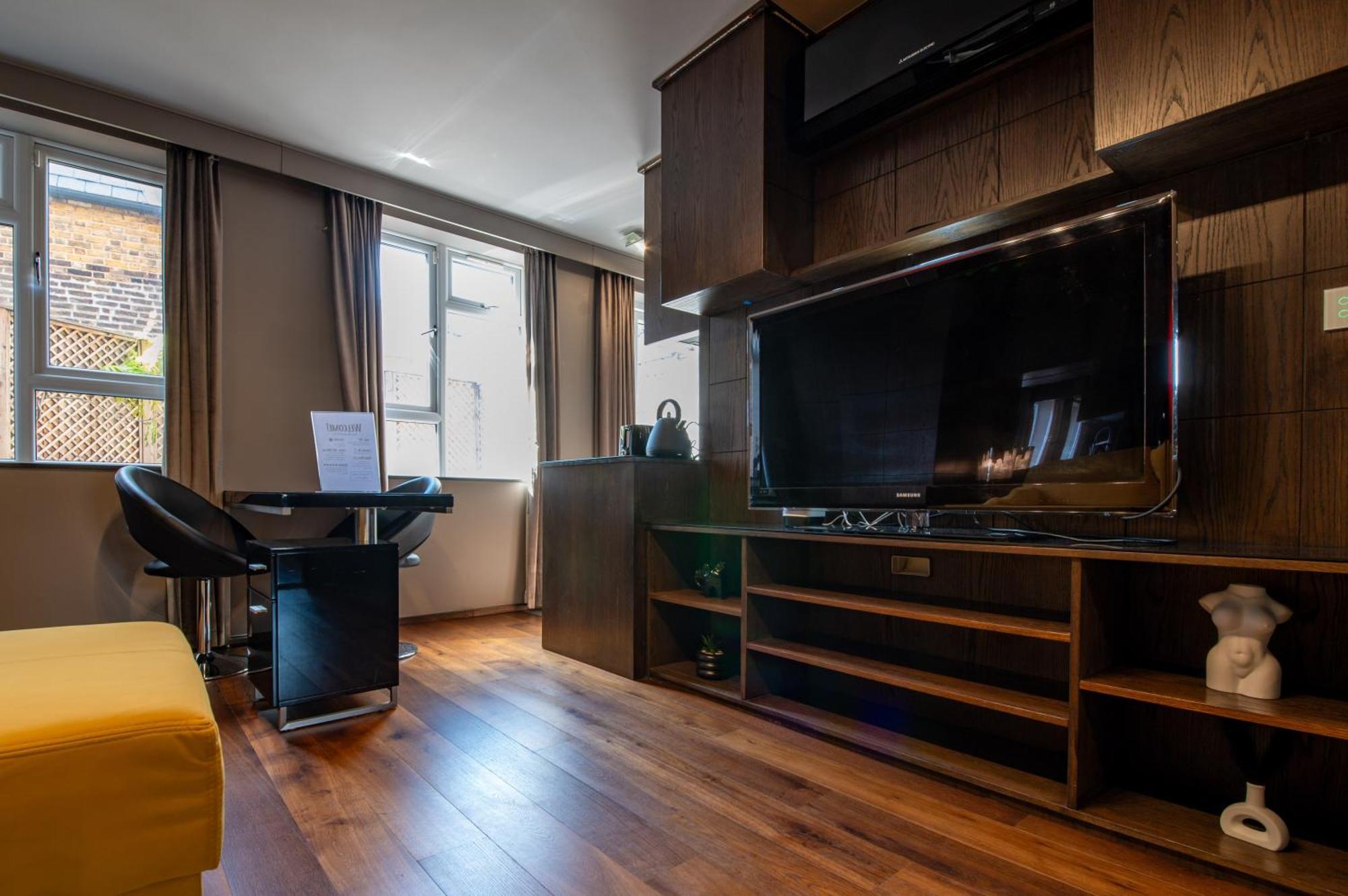 Luxury Studio Flat Victoria Sw1 London Luaran gambar